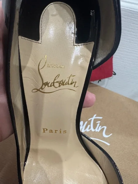 Christian Louboutin Black Patent Leather Pointed Stiletto Pumps with Red Sole - Picture 5 of 7